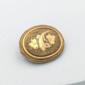 Antique Victorian floral oval pendant brooch pin